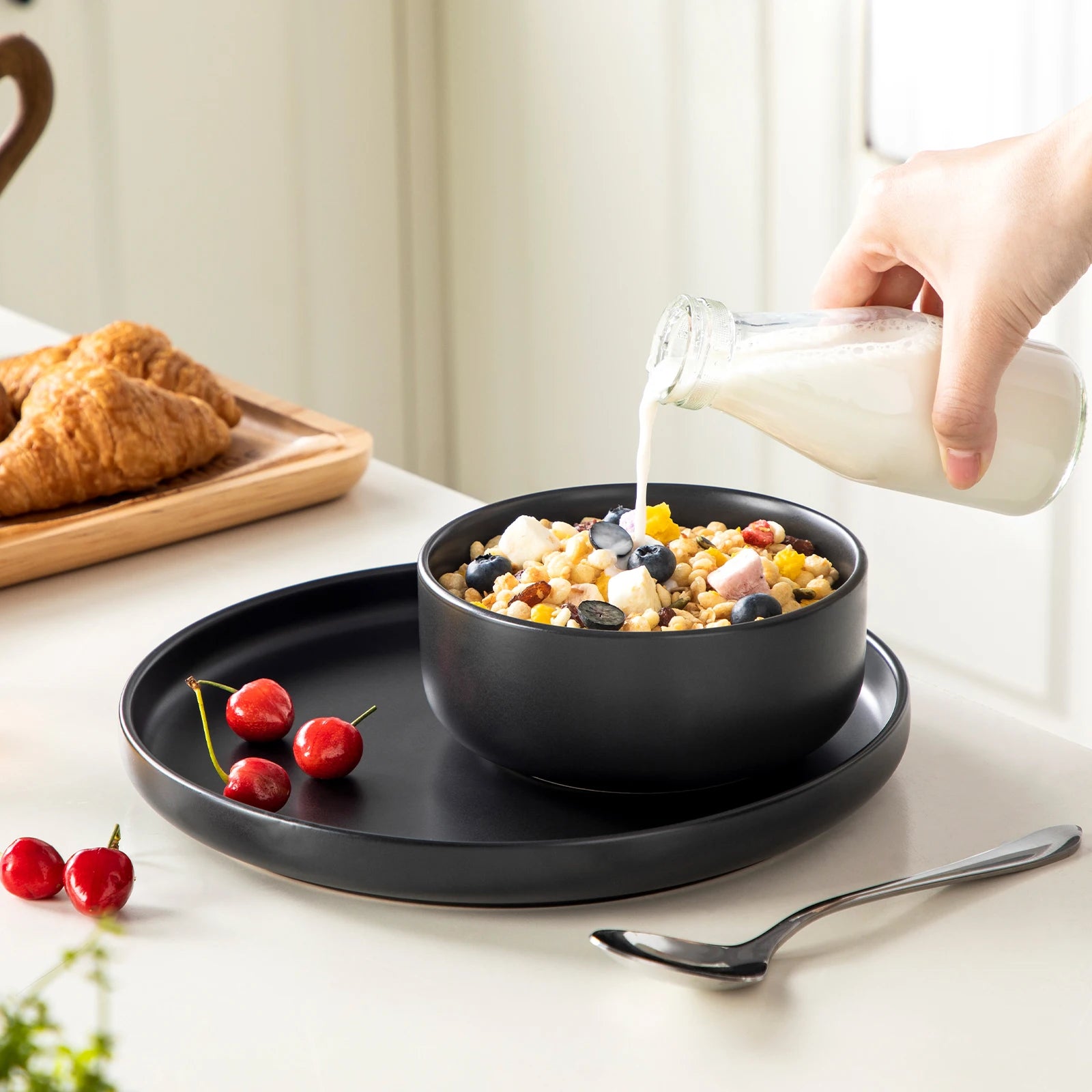 18/36 Piece Black Ceramic Stoneware Set