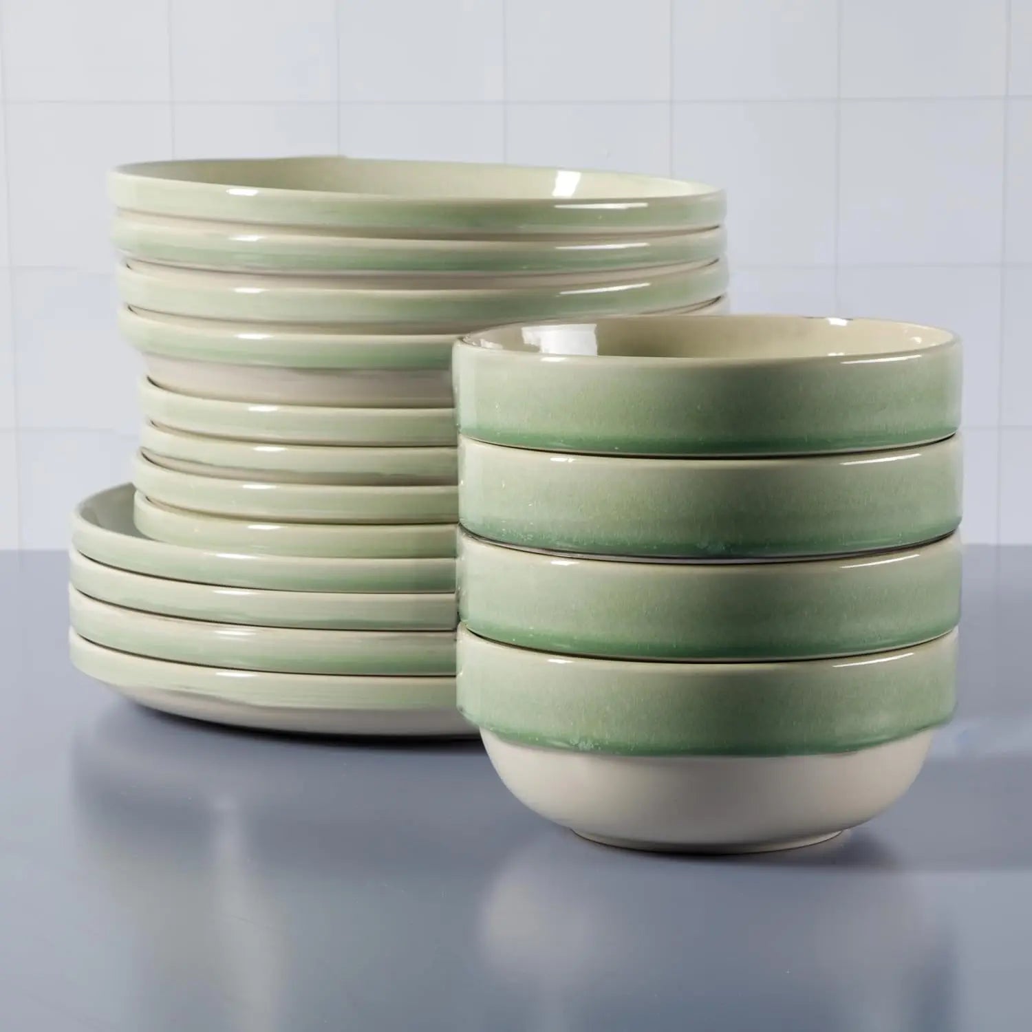 16 Piece Glaze Stoneware Dinnerware Set