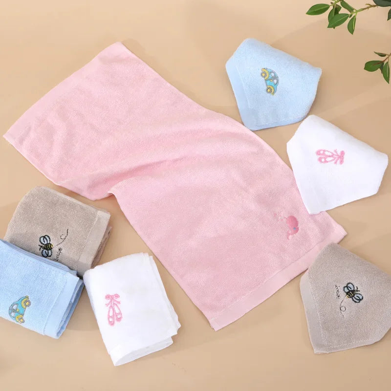4pcs/lCartoon Embroidery Baby Hook Towel