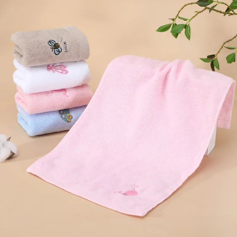 4pcs/lCartoon Embroidery Baby Hook Towel